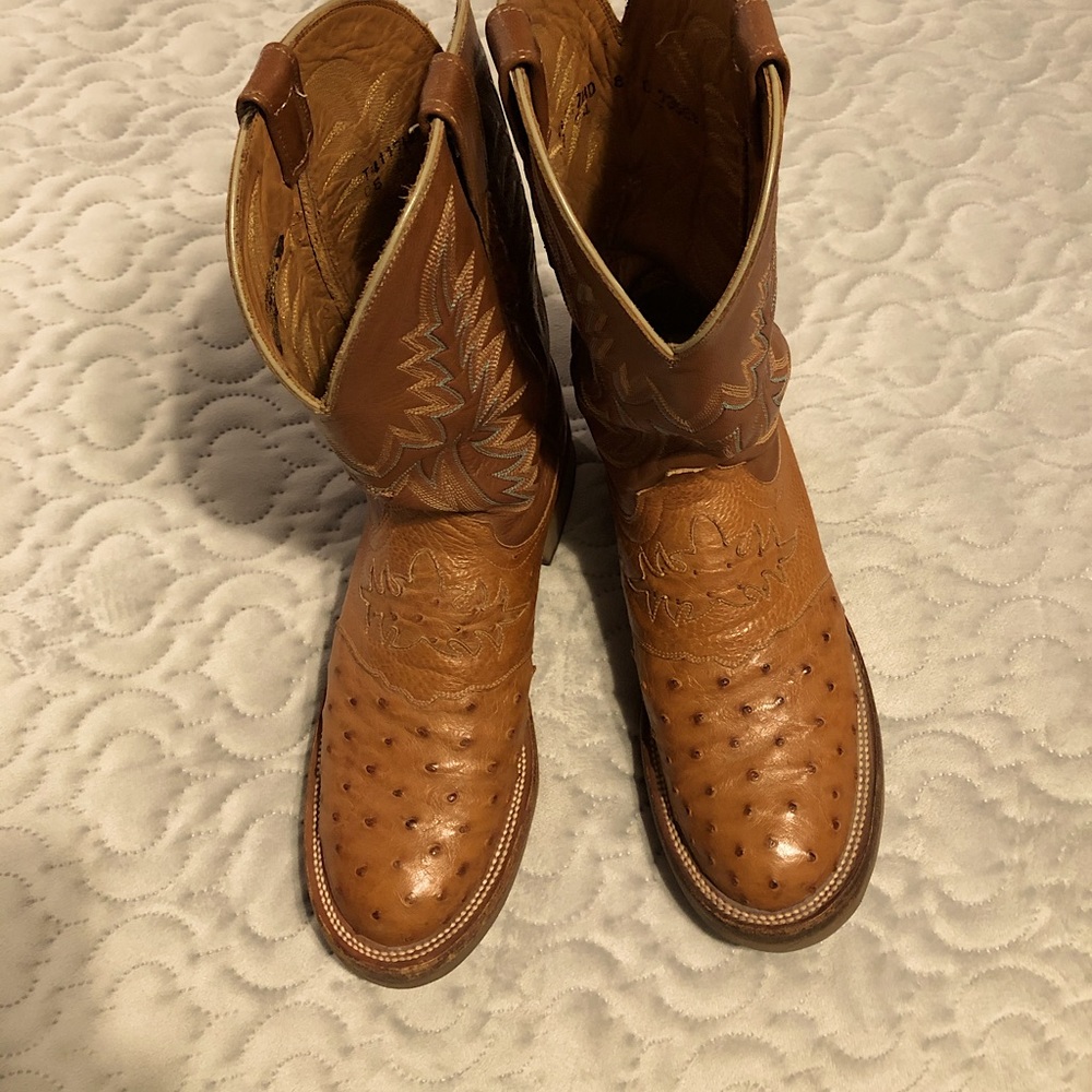 Lucchese Ostrich 8D